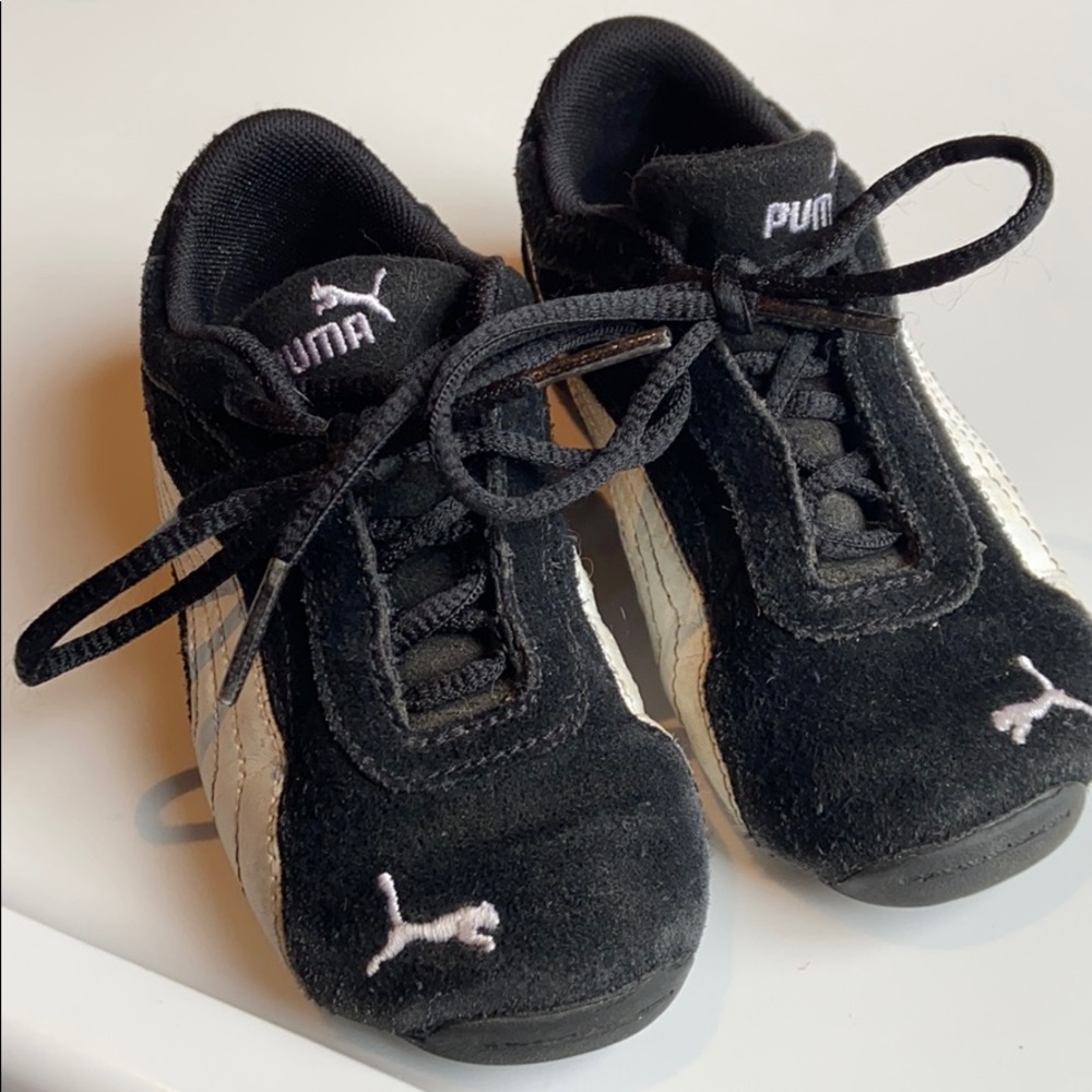 Little PUMAs size 7